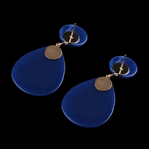 BOGOOOO 50% EYE DROP EARRINGS - Picture 5 of 5